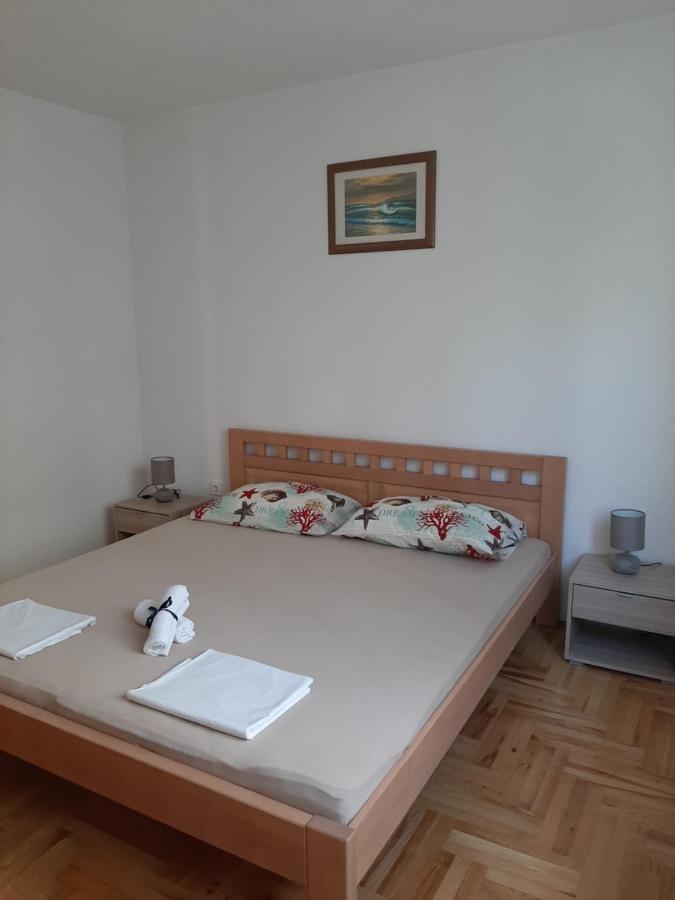 Apartment Marko Каштела Екстер'єр фото