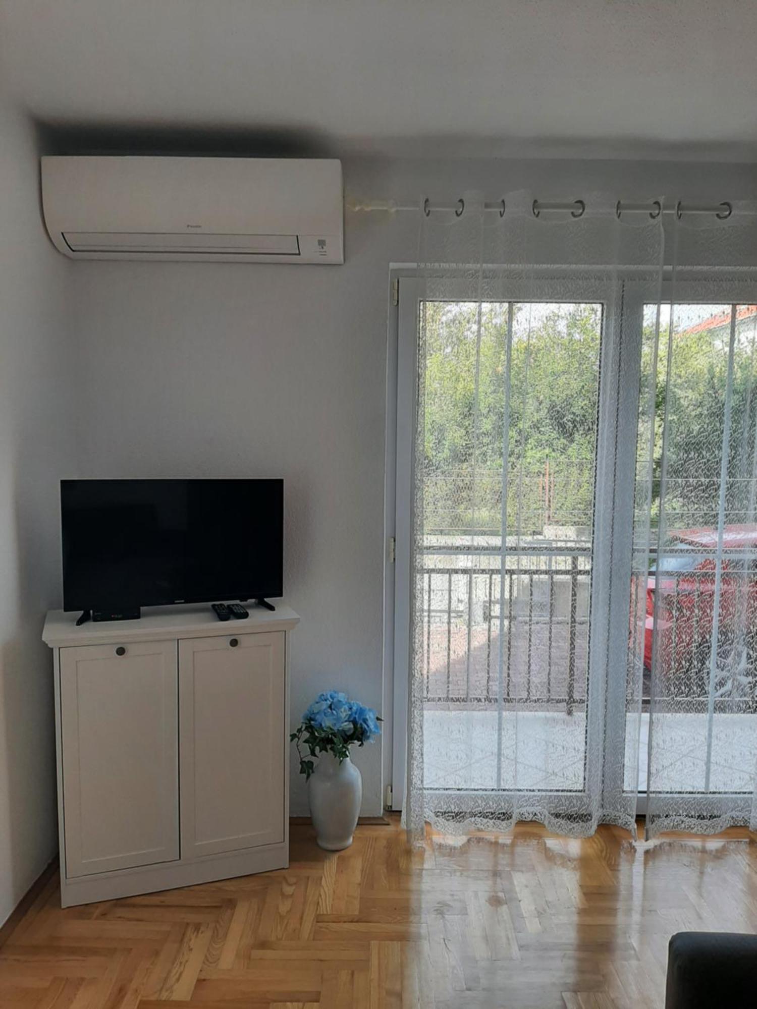 Apartment Marko Каштела Екстер'єр фото