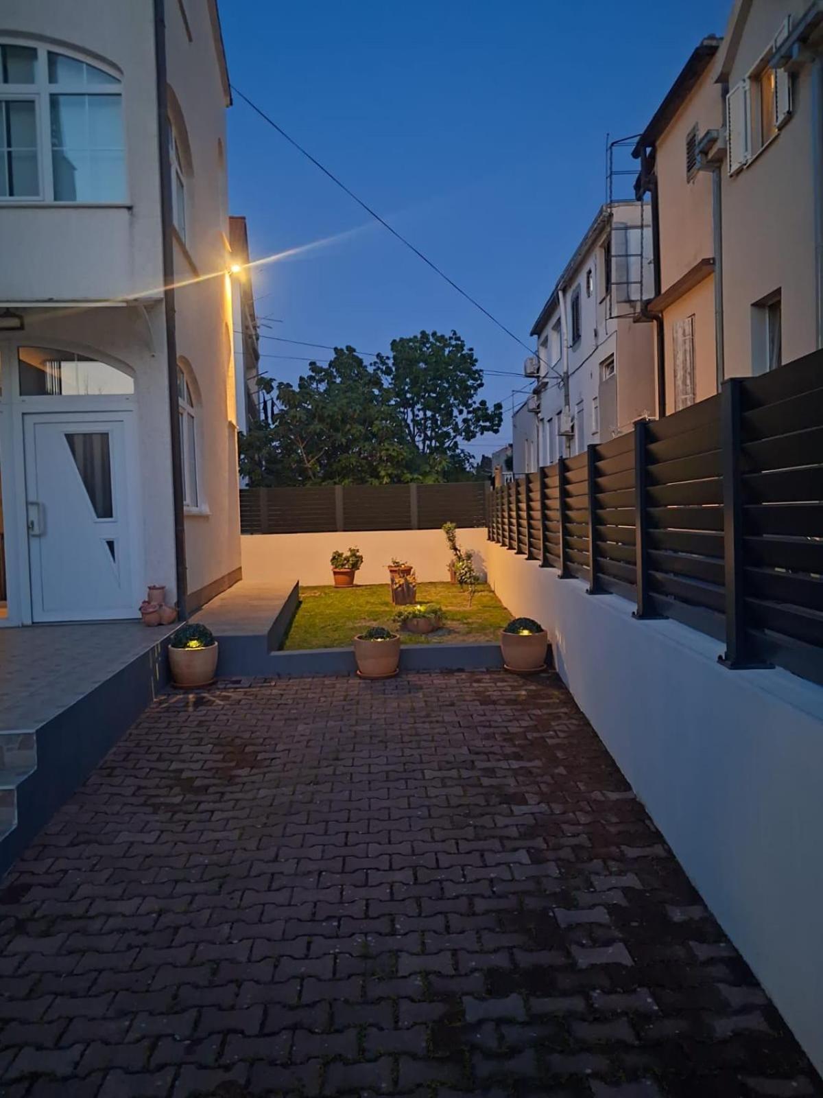Apartment Marko Каштела Екстер'єр фото