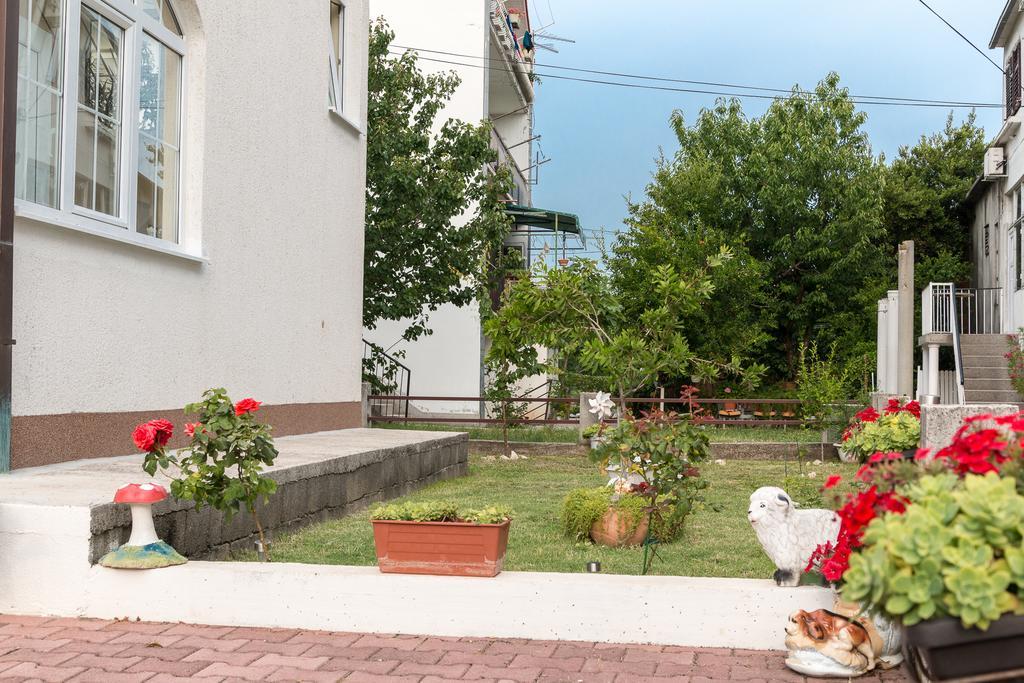 Apartment Marko Каштела Екстер'єр фото
