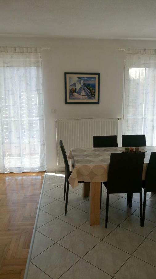Apartment Marko Каштела Екстер'єр фото